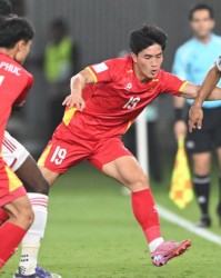 电竞直播-4连胜轰8球！越南进U23亚洲杯四强，获82万奖金，更想对阵中国队|越南队|阿联酋|越南足球|乌兹别克足球|阿联酋足球_新浪体育_新浪新闻