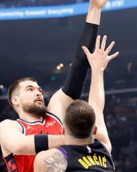 欧洲杯直播-快船配角熬出头了！祖巴茨+柯林斯统治级表现，替补还有3支点！|伊维察-祖巴茨|伊维察·祖巴茨|洛杉矶湖人队|洛杉矶快船队|篮板_新浪新闻