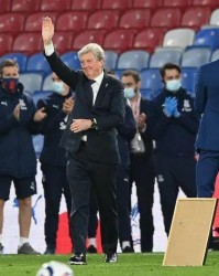 五大联赛直播-【锋言锋语】足坛奇人身世揭秘：霍太公的意大利情缘