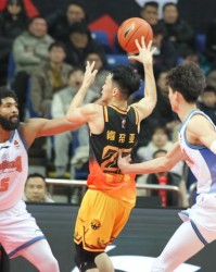 五大联赛直播-南通主场首秀憾负！明晚，继续为肯帝亚男篮加油！